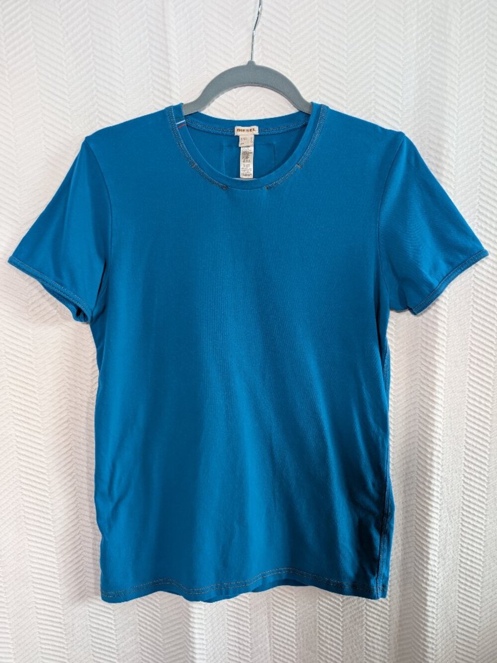 DIESEL Men's Fitted Stretch Muscle Tee Bright Blue Short Sleeve T-Shirt Small